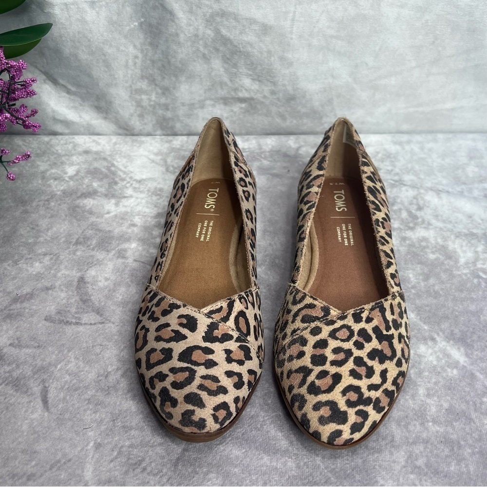 Toms Julie Leopard Print Pointed Toe Flats MISMATCHED SIZES. - Picture 2 of 10